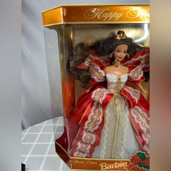 1997 Holiday Barbie Happy Holidays Gold Special Edition Eyes Blue Box Green Doll - Picture 8 of 8
